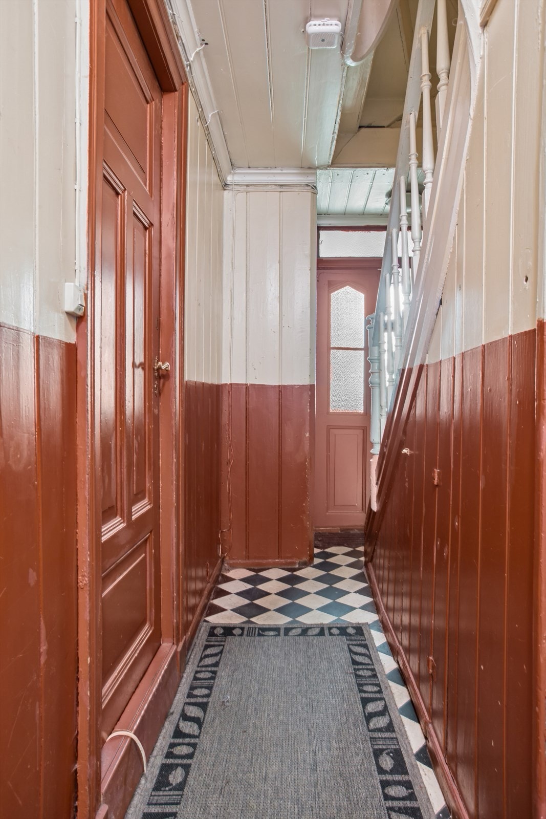 Fra gangen og trappegangen. Galleribilde