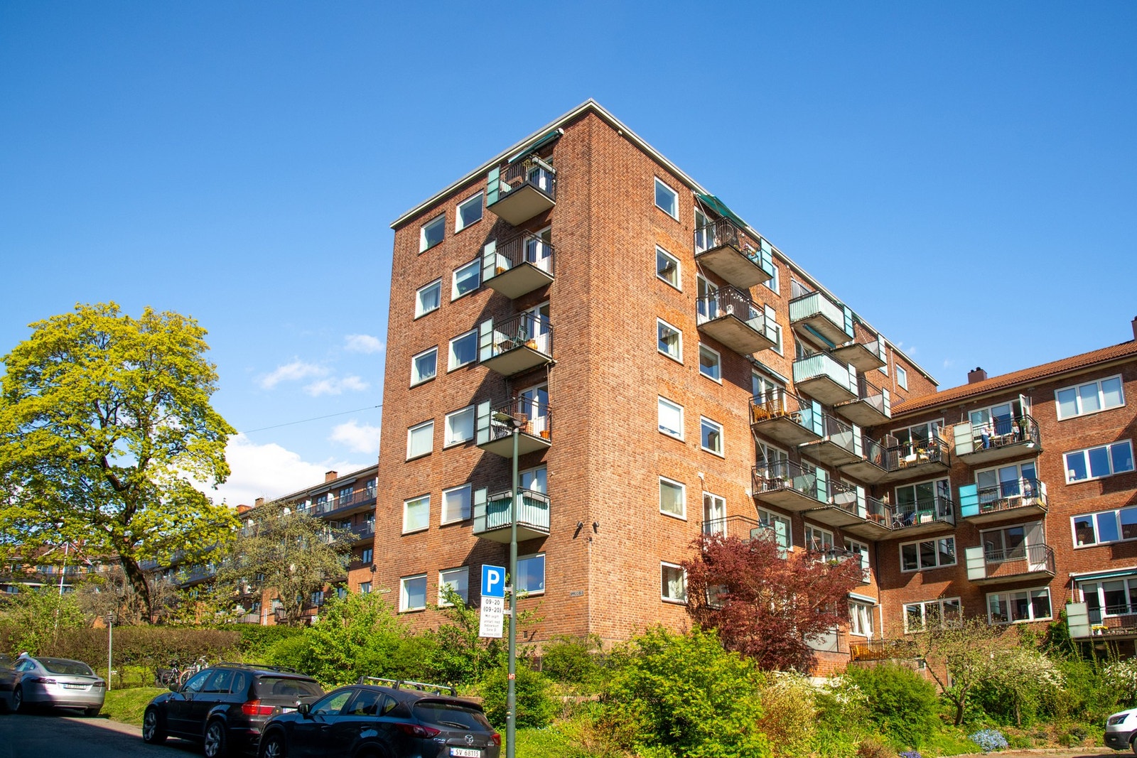 Her bor du i et sentralt og attraktivt nabolag med kort vei til alt du skulle trenge i hverdagen! Galleribilde