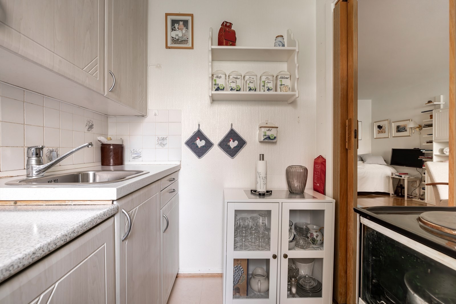 Her finner du også nedfelt oppvaskkum i rustfritt stål. Galleribilde