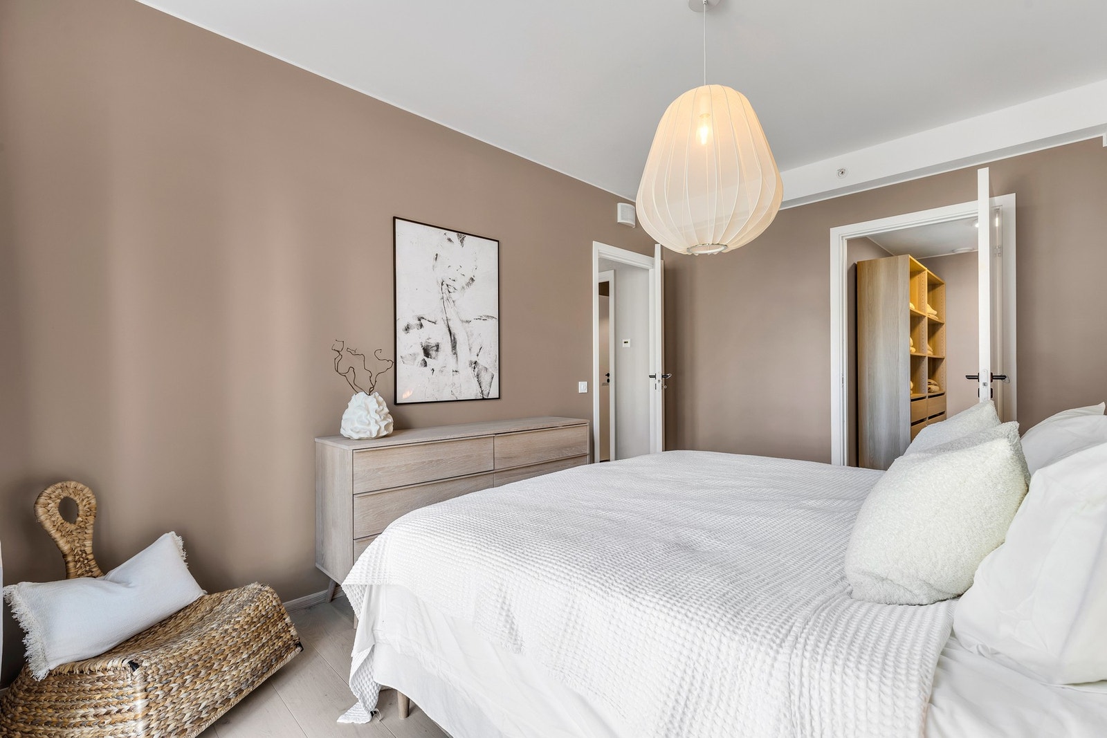 I tilknytning til hovedsoverommet har du et romslig walk-in closet på 4 kvm. Galleribilde