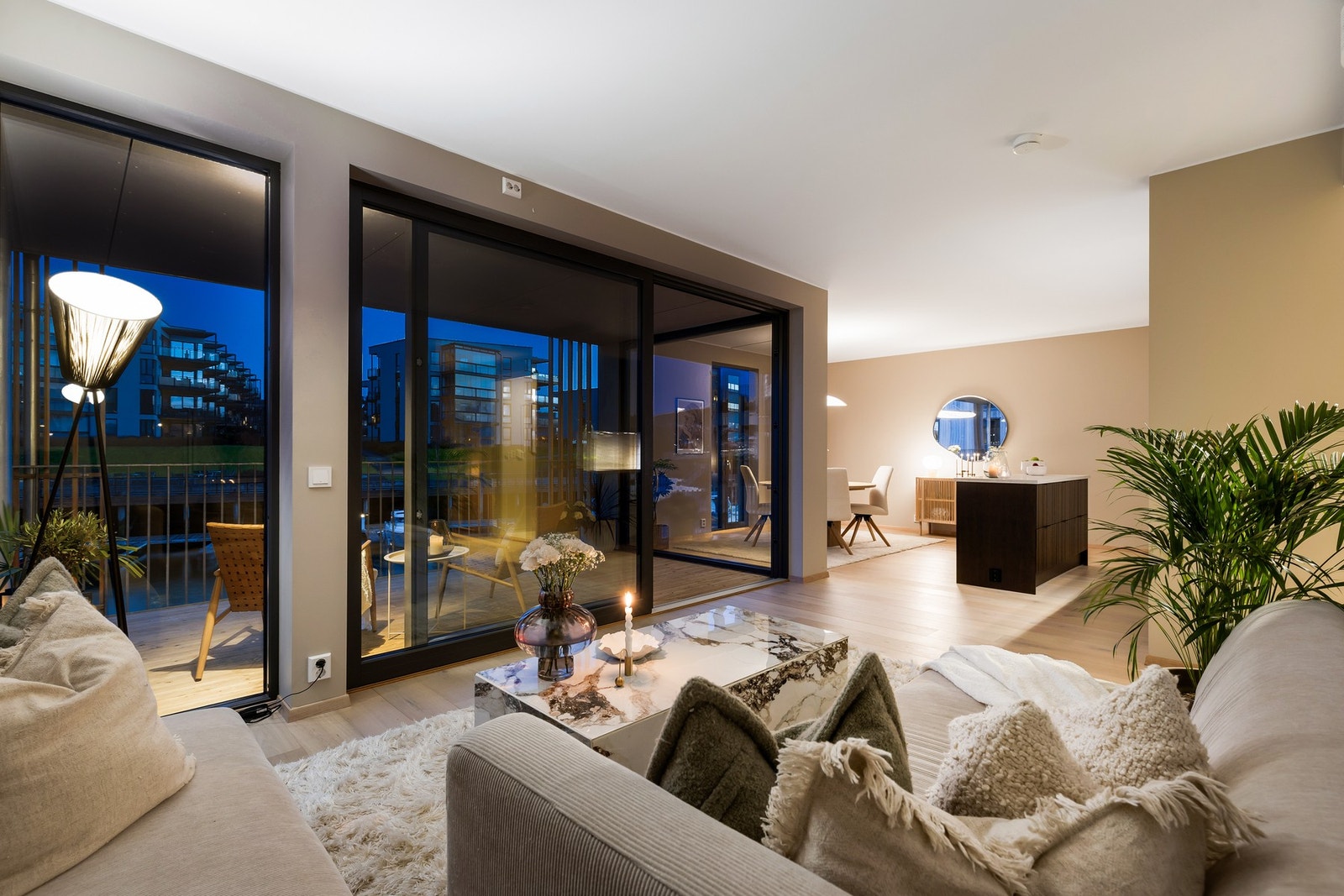 Leiligheten ble ferdigstilt så sent som i oktober 2023, og oppleves svært gjennomført hvor det er lagt stor vekt på kvalitet og detaljer. Galleribilde