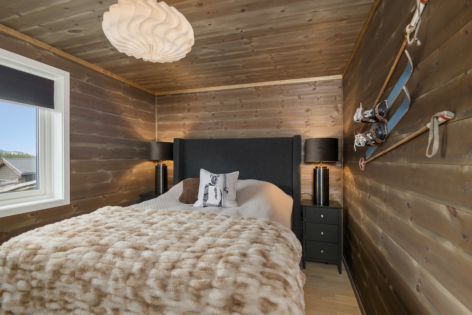 Hytta byr på tre gode soverom med fine innredningsmuligheter. Galleribilde