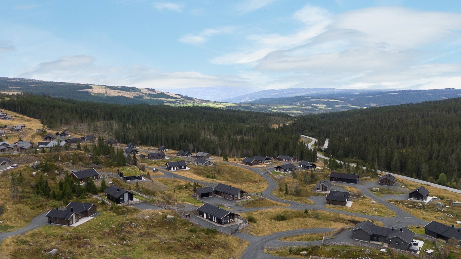 Skeikampen er et friluftseldorado året rundt. På vinterstid har man skiløyper i umiddelbar nærhet til hytta. Galleribilde