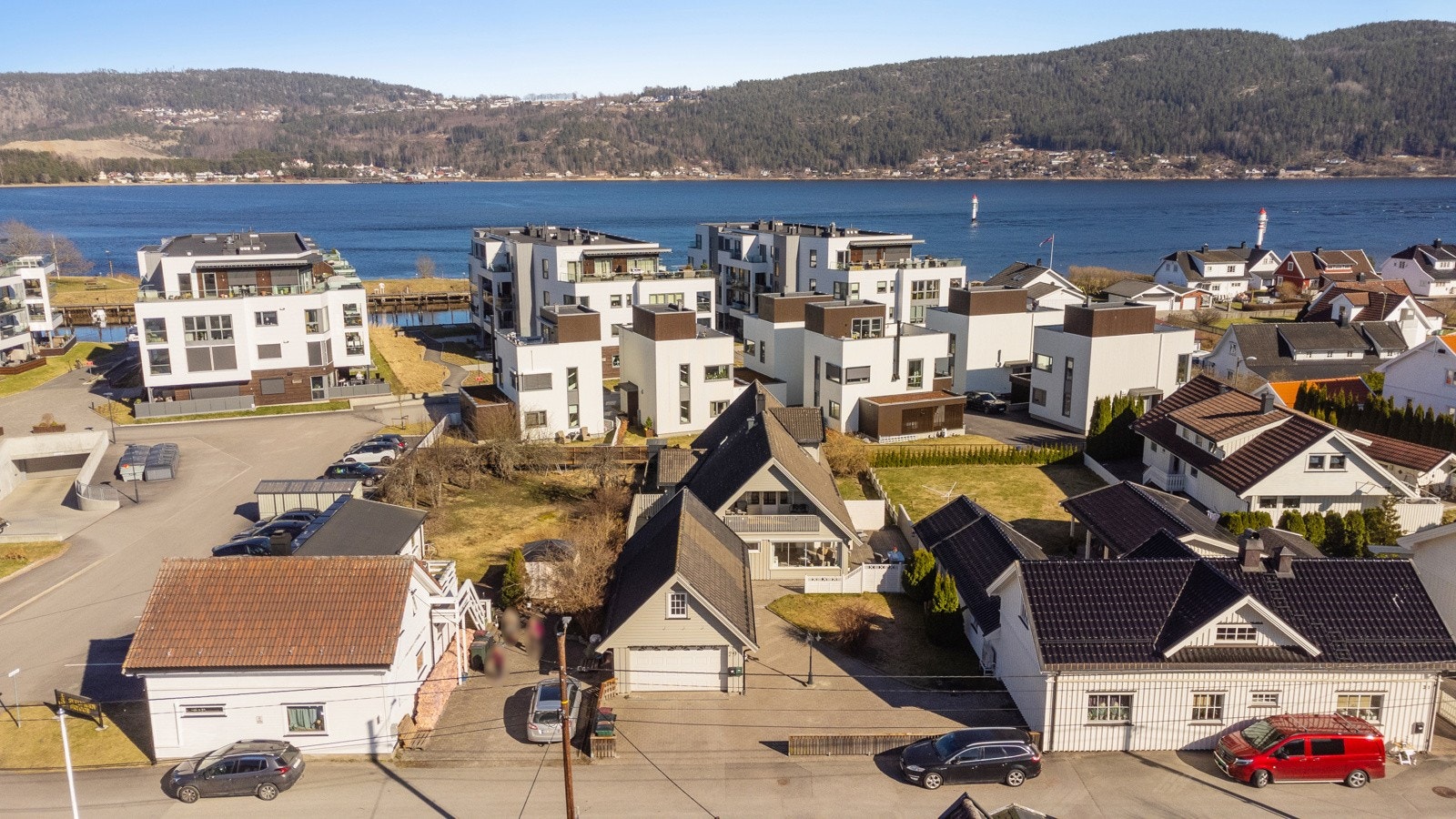 Nærområde hvor det er kyssti og strender like ved. Vakre Batteriøya ligger et steinkast unna og her er det mange turmuligheter Galleribilde