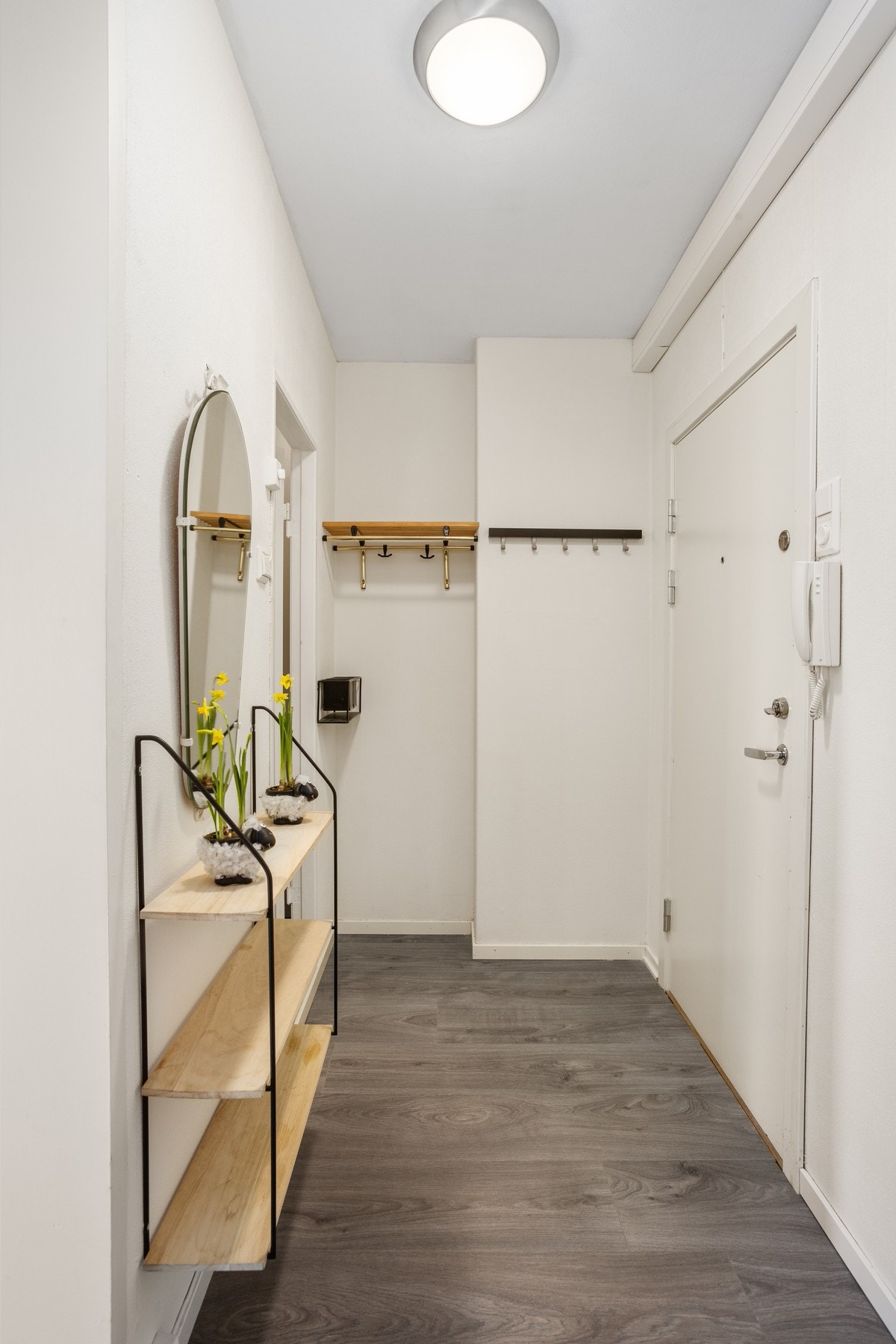 Entré/gang. Galleribilde