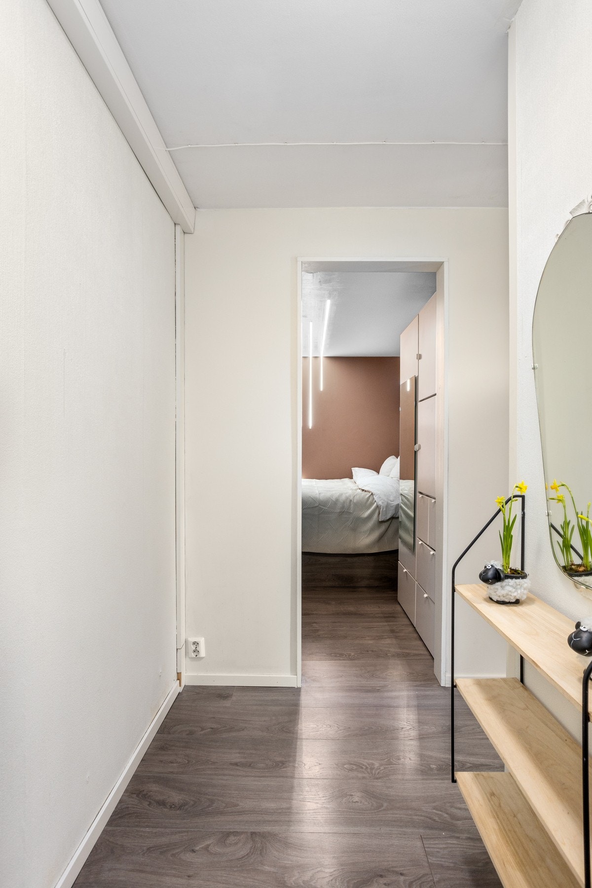 Entré/gang. Galleribilde