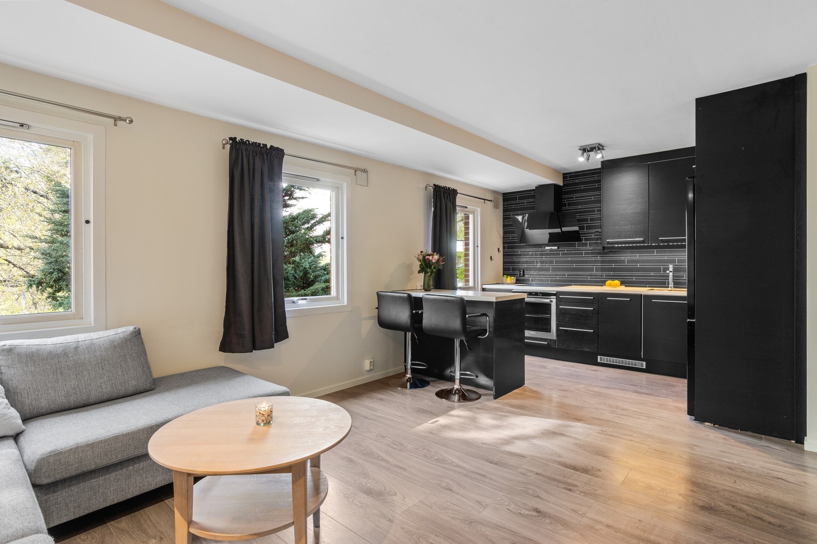 Velkommen til Folke Bernadottes vei 7A, en attraktiv og pen 1(2)-roms i rolige omgivelser. Galleribilde