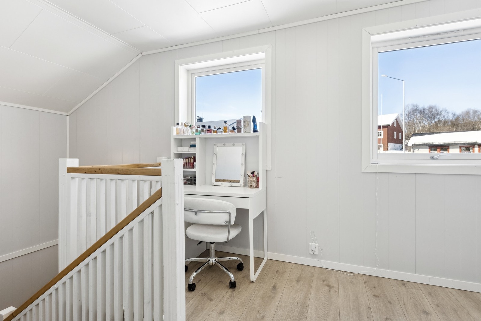 Trappegang med mulighet for sminkebord eller kontorplass Galleribilde