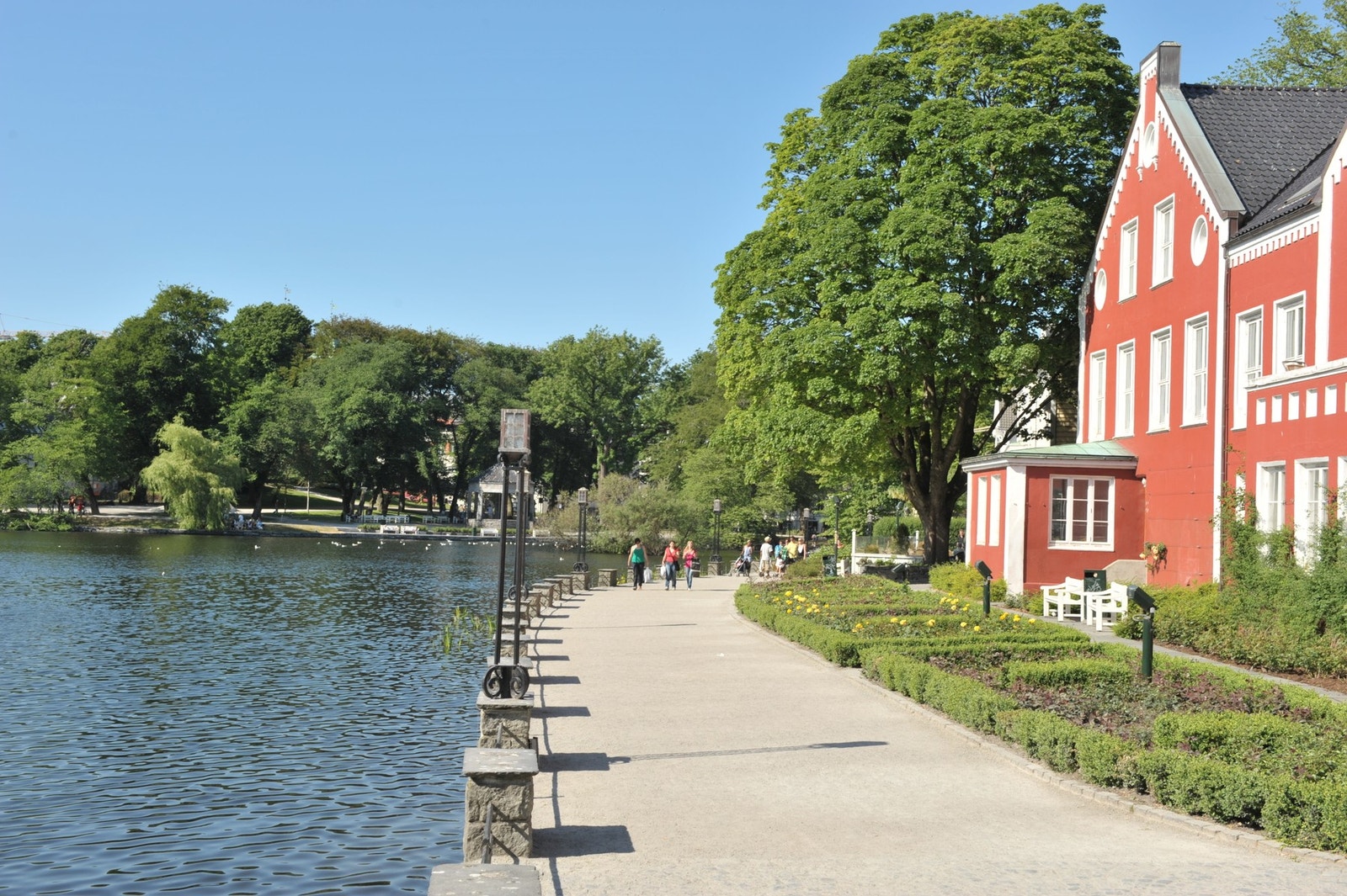 Boligen ligger under 10 min gange fra Breiavannet. Galleribilde