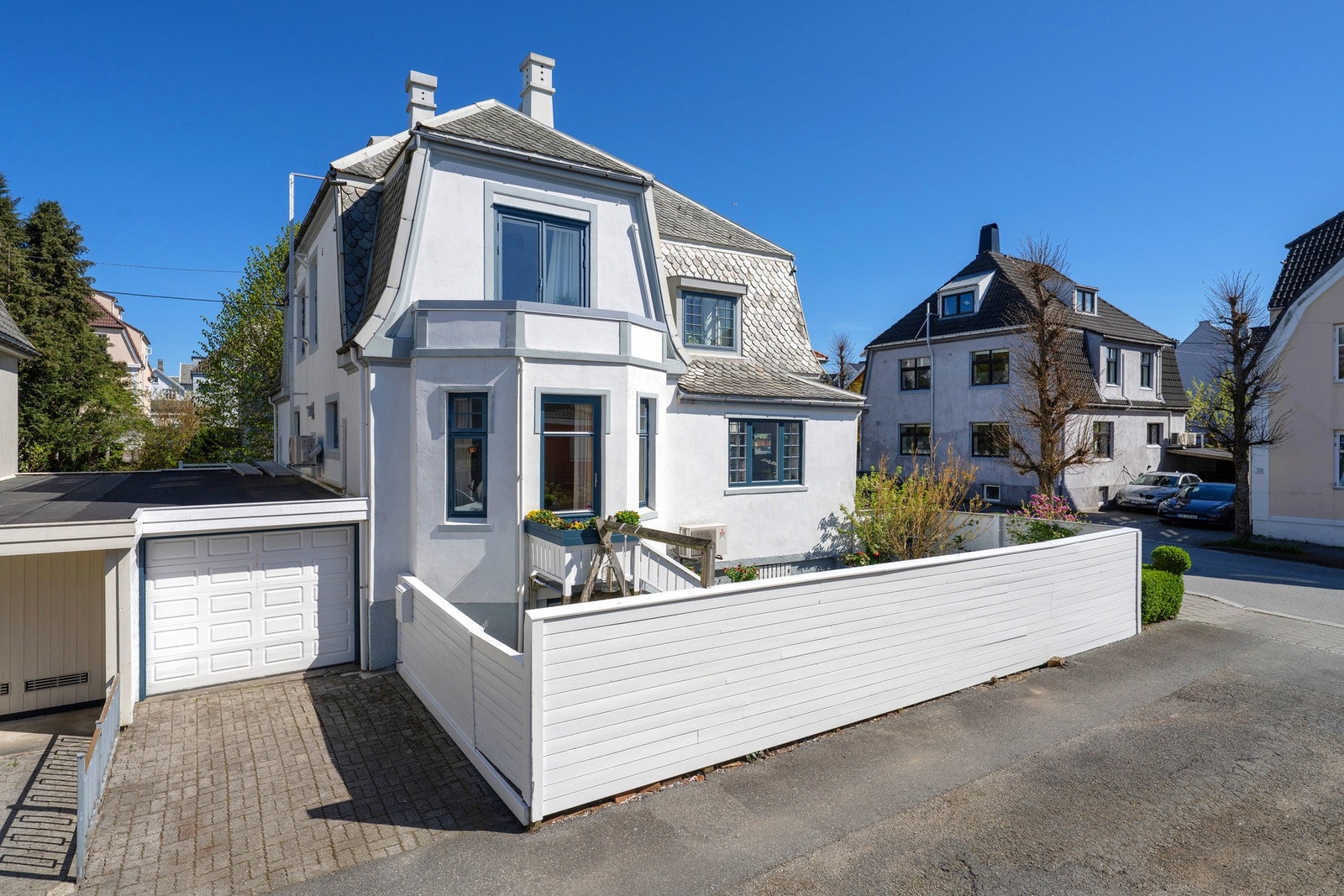 Garasje er det også. Galleribilde