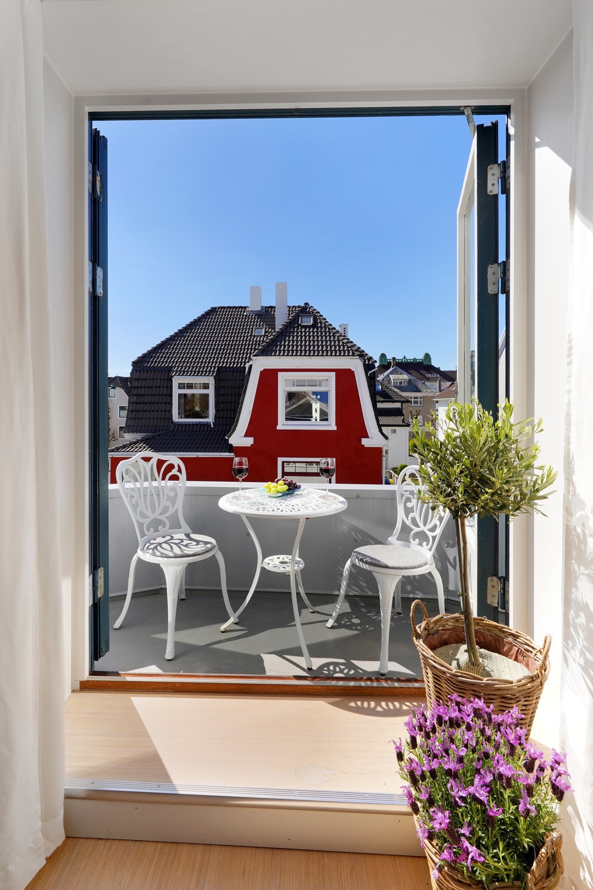 Meget kjekk balkong, vendt mot sørvest. Galleribilde