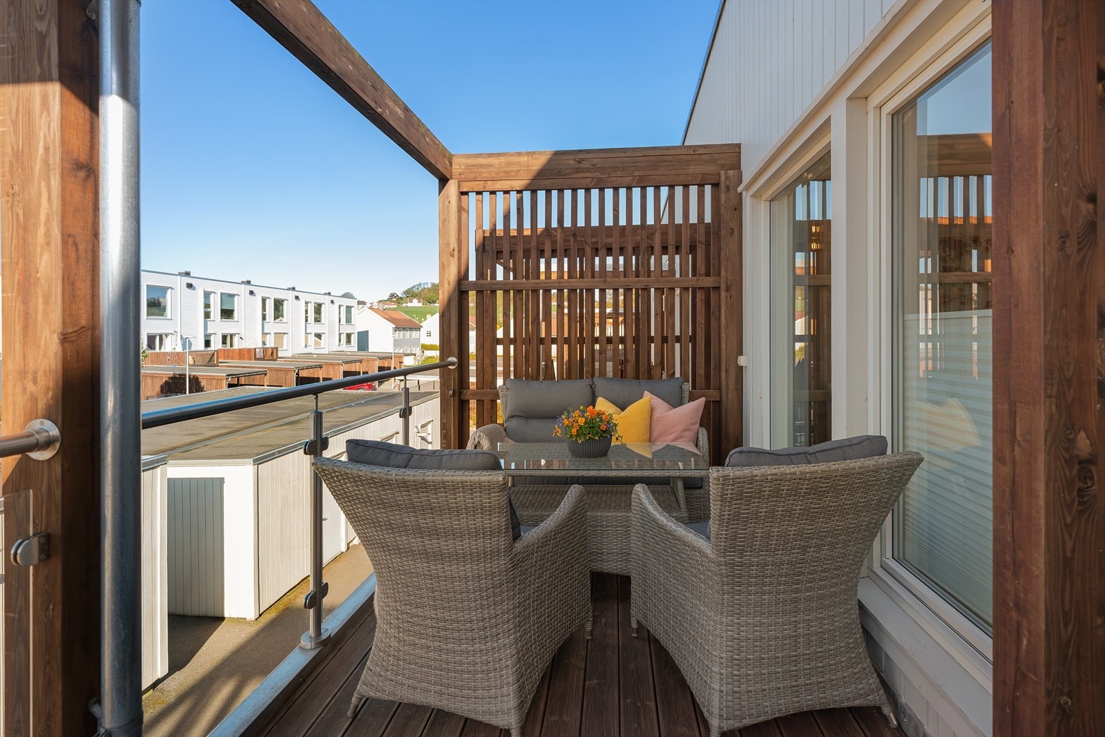Fine uteplasser med gode solforhold Galleribilde
