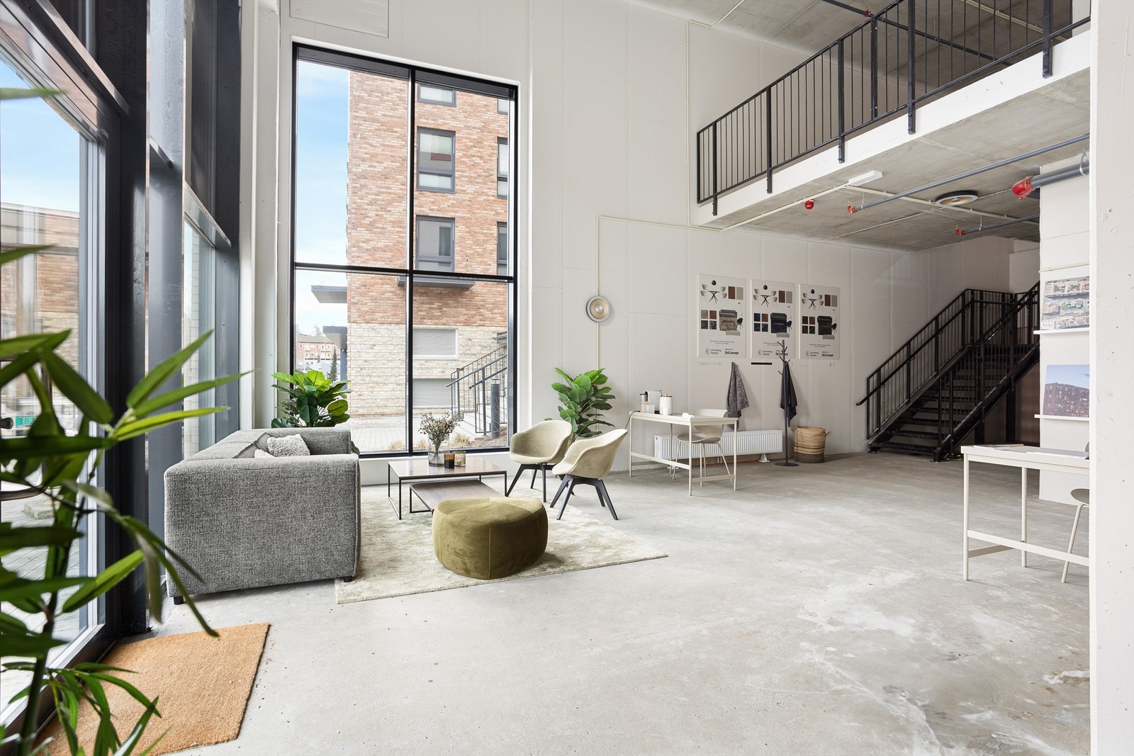 Lyst lokale med store vindusflater og gode profileringsmuligheter Galleribilde