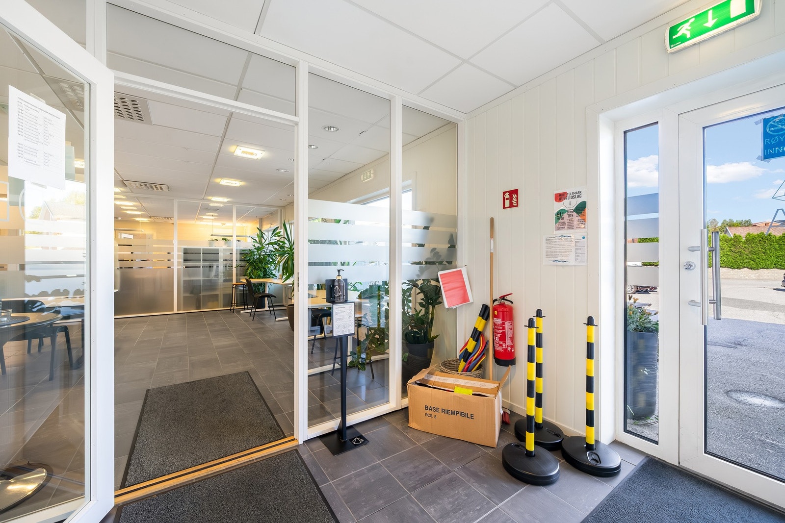 Hovedinngang Galleribilde