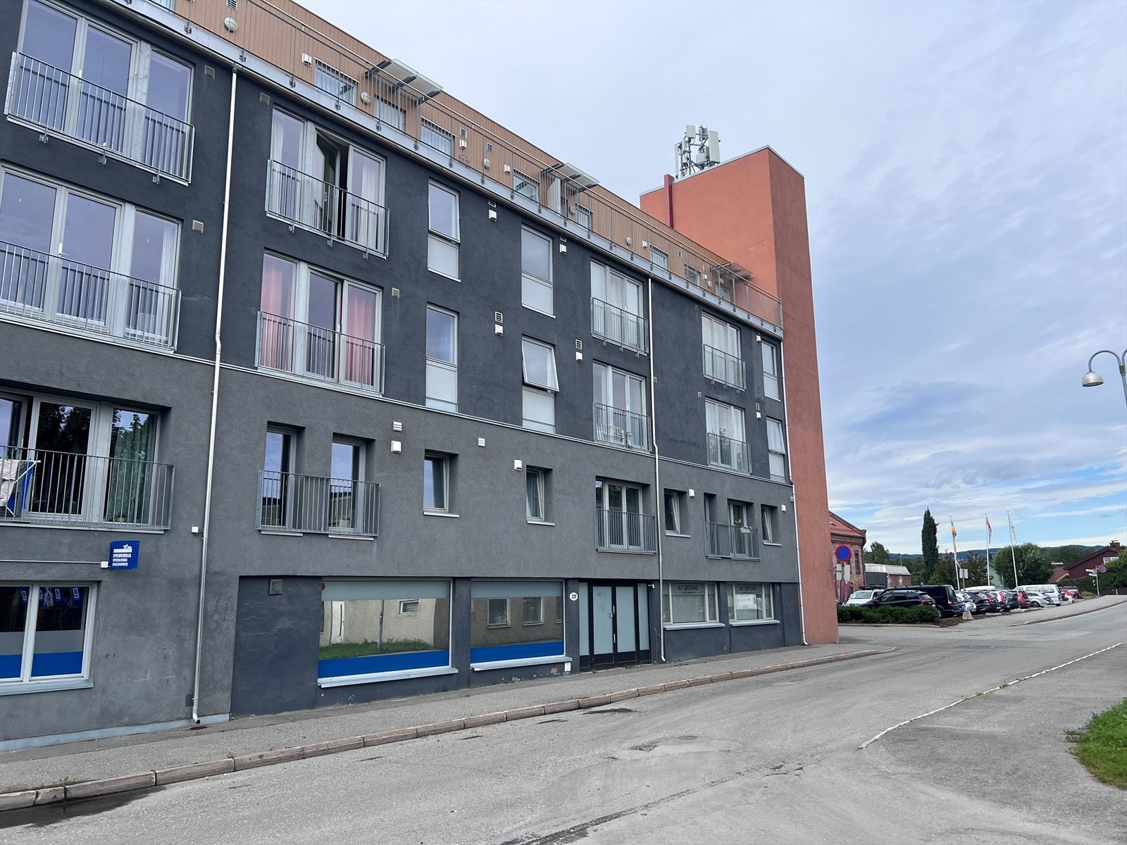 1.jpg Galleribilde