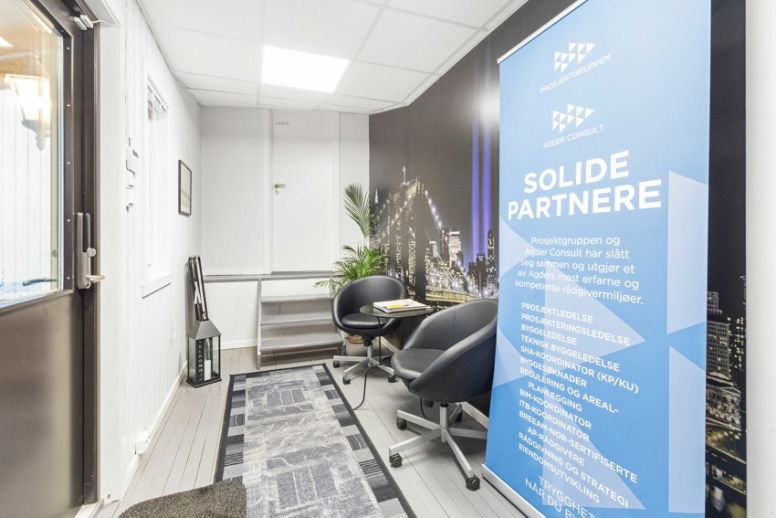 Inngangsparti. Galleribilde