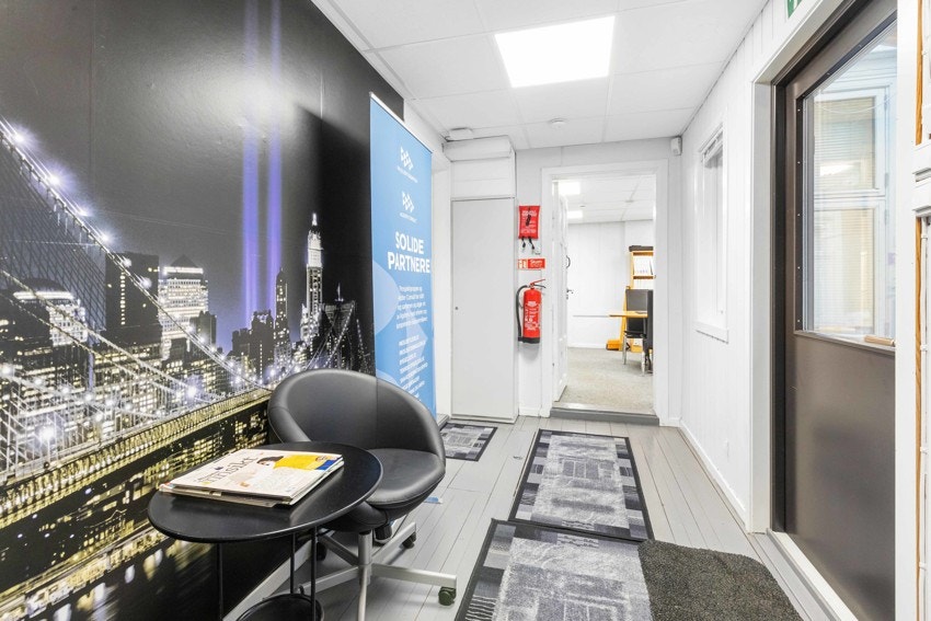 Inngangsparti. Galleribilde