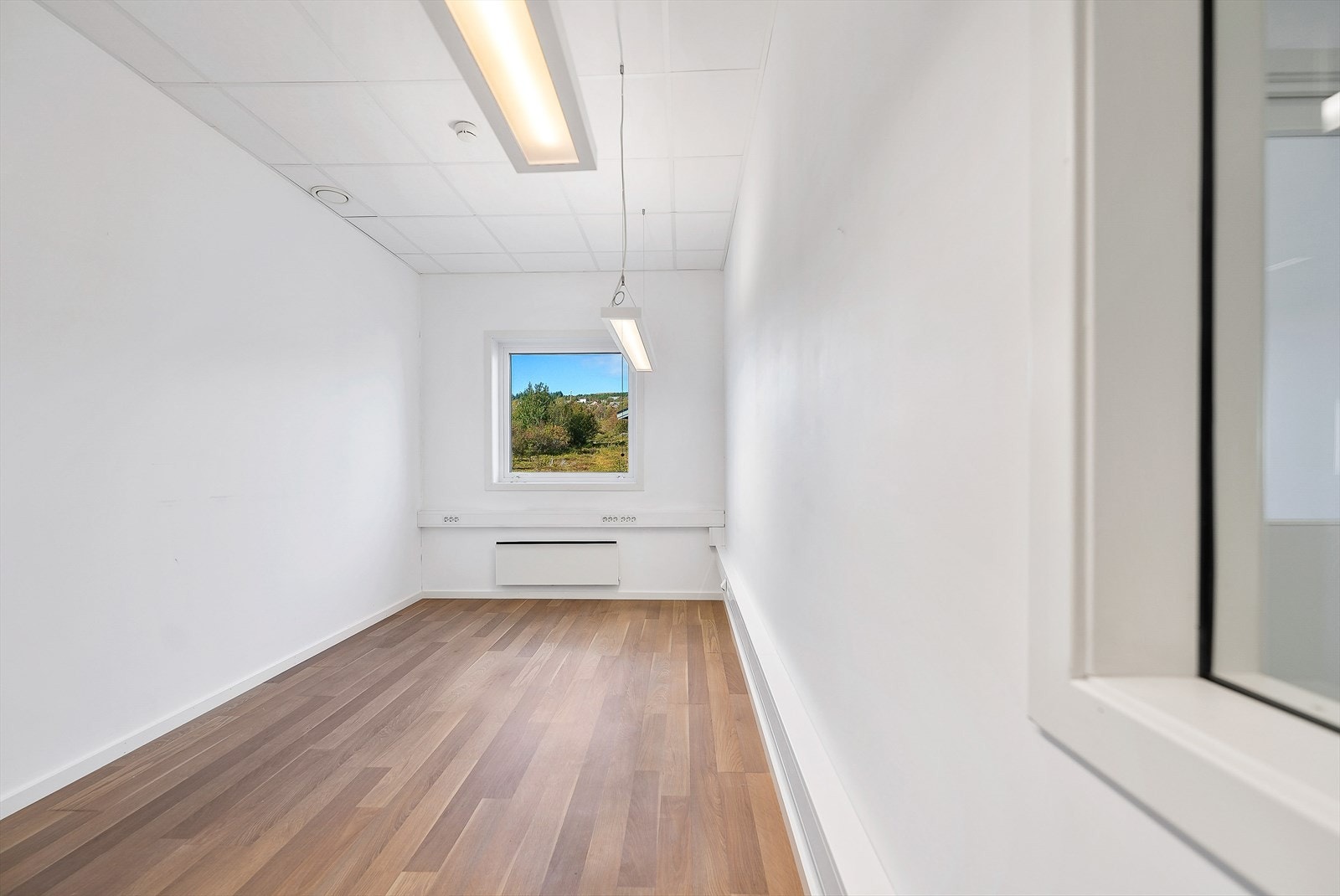 020_Kontor. Dette er lettvegger som lett kan endres etter behov.jpg Galleribilde