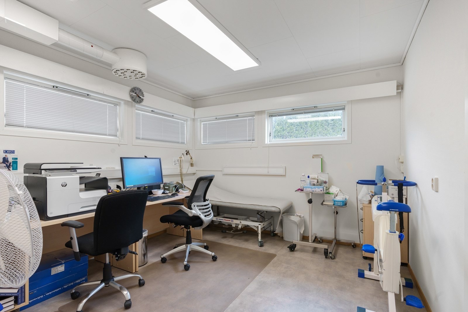 Undersøkelsesrom tilstøtende kontor 1 - ca. 17,5 kvm Galleribilde