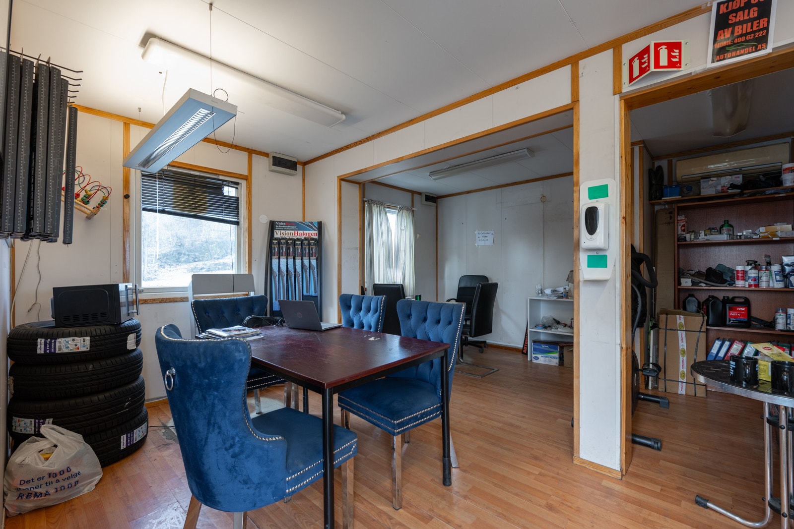 Kundemottak i brakke Galleribilde