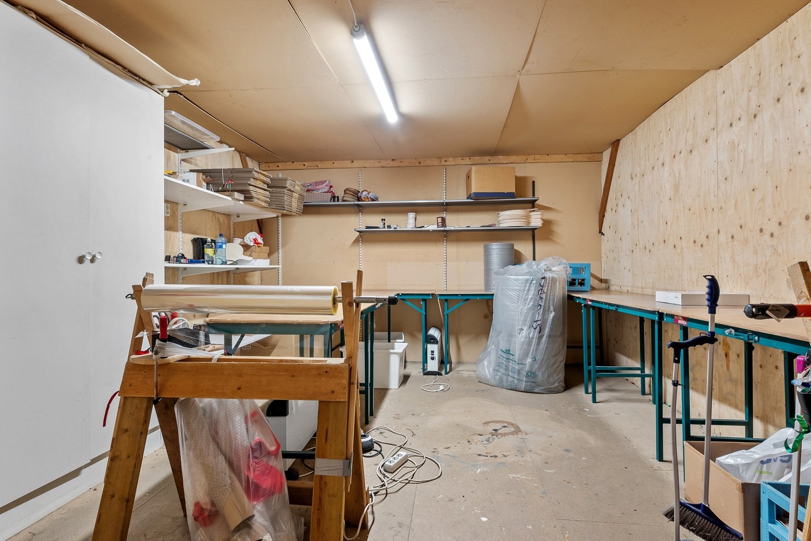 Leieavtalene deles slik: Lager/kontor, lager/bod og kun lager. Galleribilde