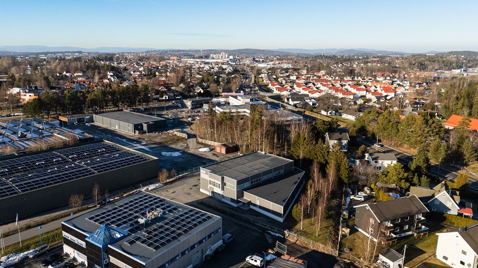 Strategisk beliggenhet med kort vei til E6 Galleribilde