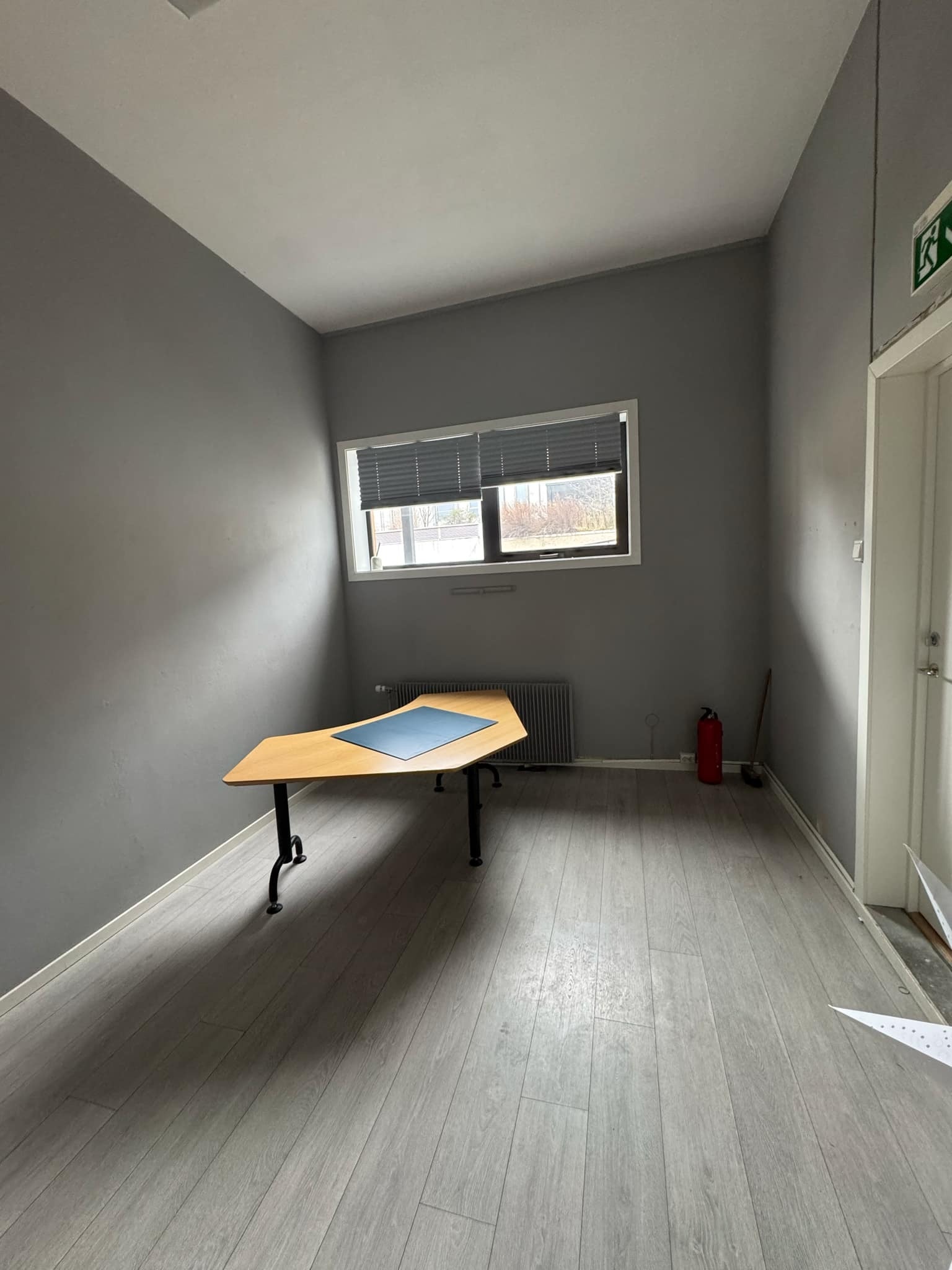 Kontor/spiserom/del av lokalet mot bakside Galleribilde