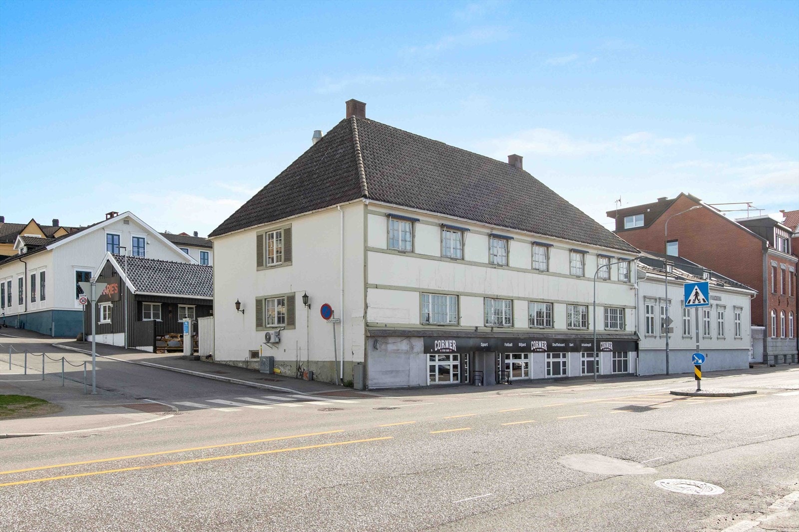 011.jpg Galleribilde