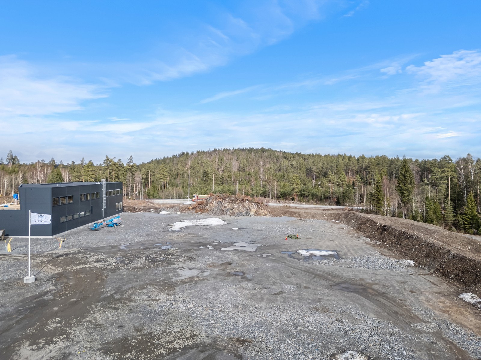 Oversiktskart hvor Neding elektro er i ferd med å ferdigstille bygg på nabotomt. Galleribilde