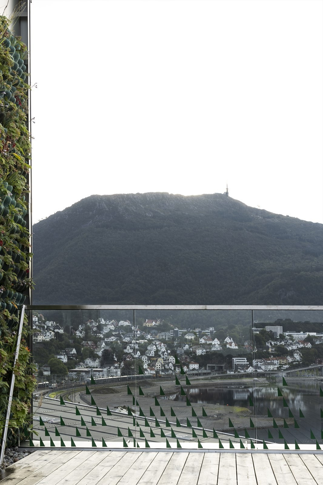 Bygget har felles takterrasse med 360 graders utsikt.