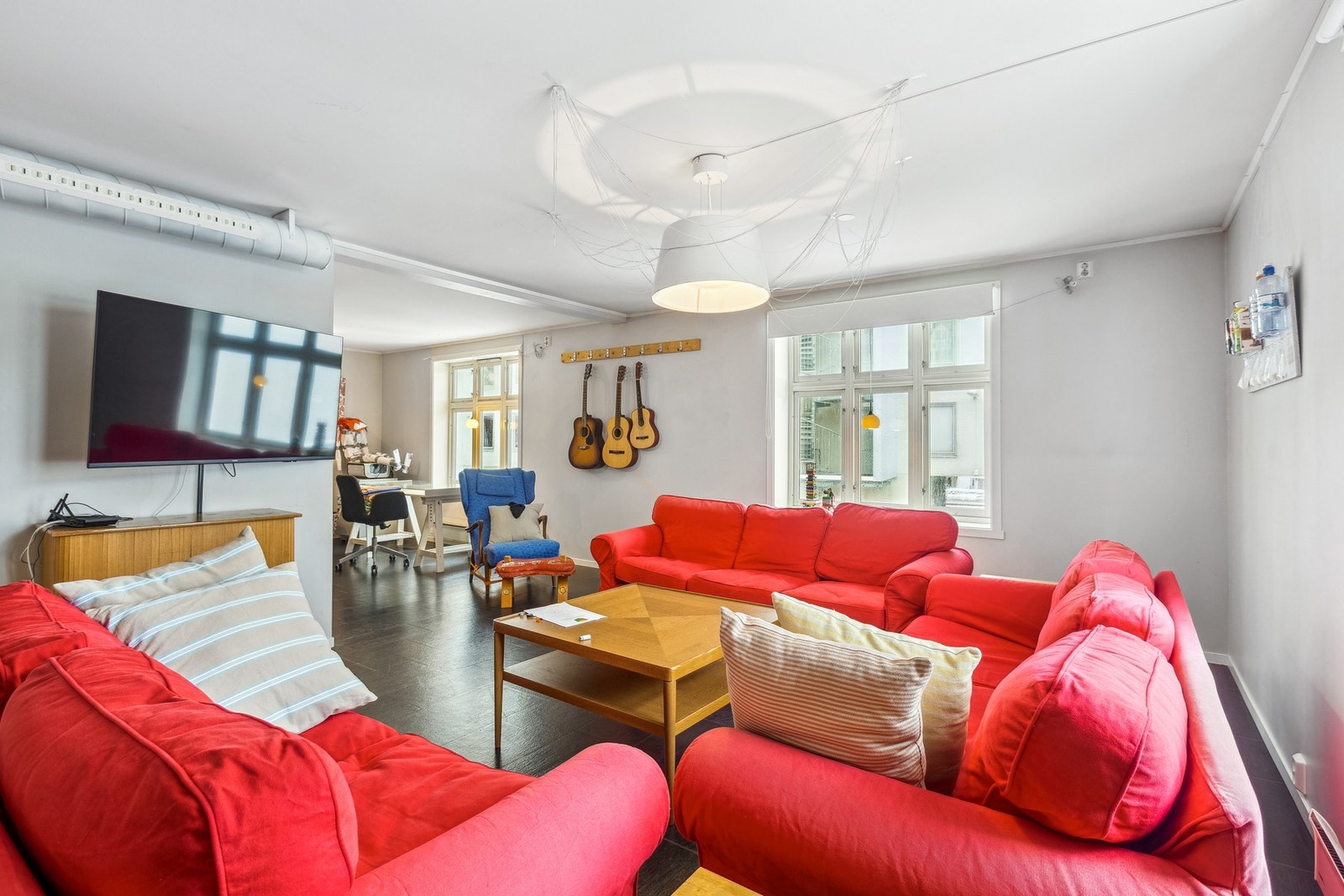 Stue, Strandgata 4 Galleribilde