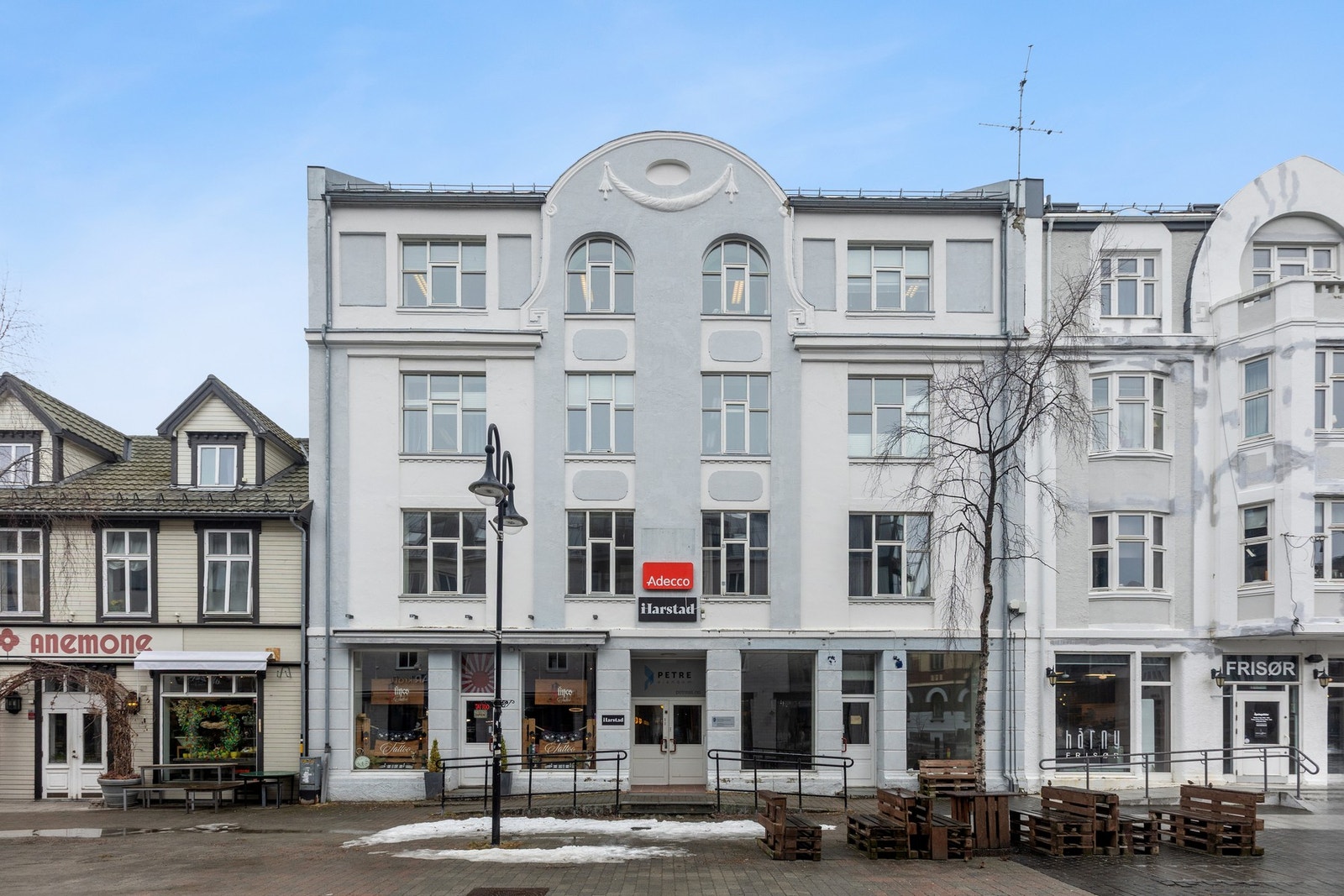 Fasade, Strandgata 4 Galleribilde