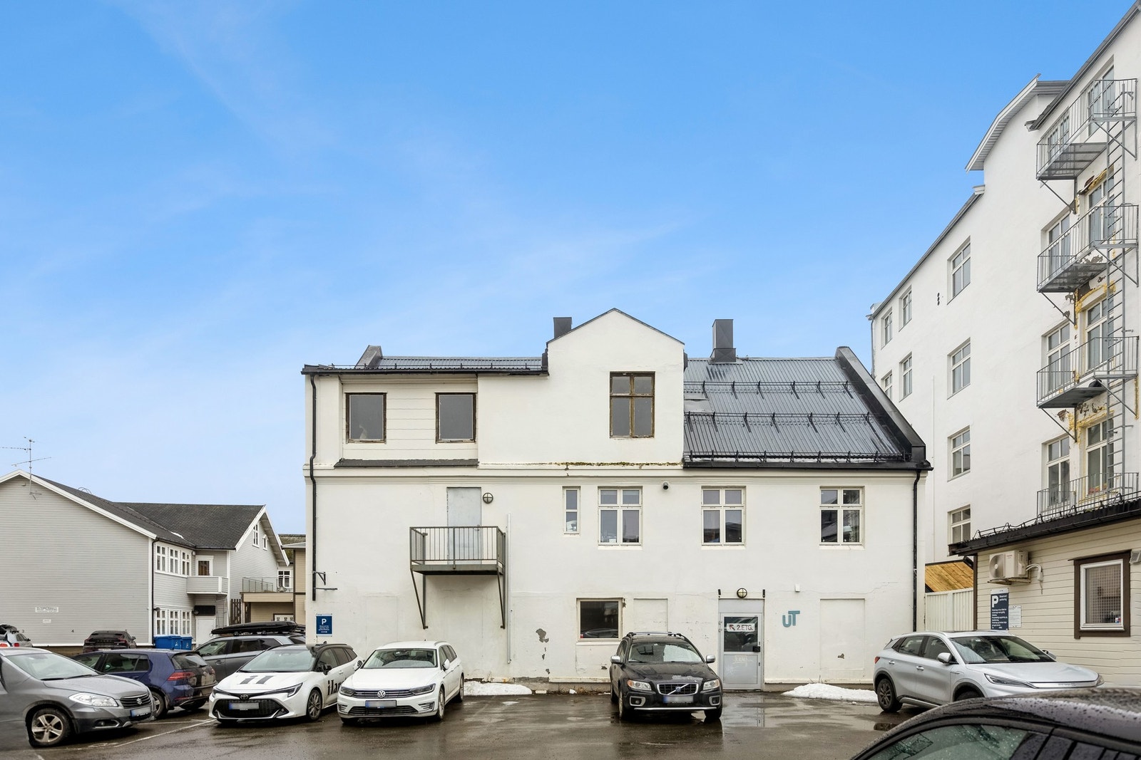 Fasade, Strandgata 4 Galleribilde