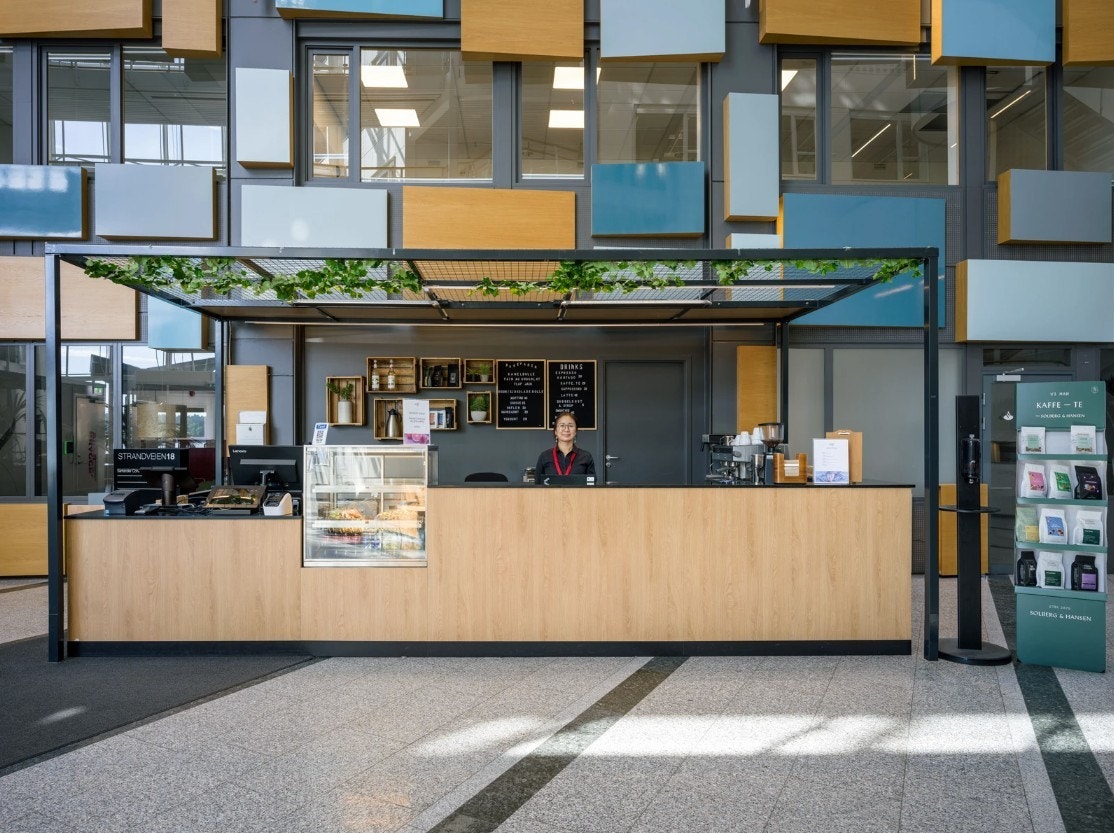 Resepsjon og kaffebar. Galleribilde