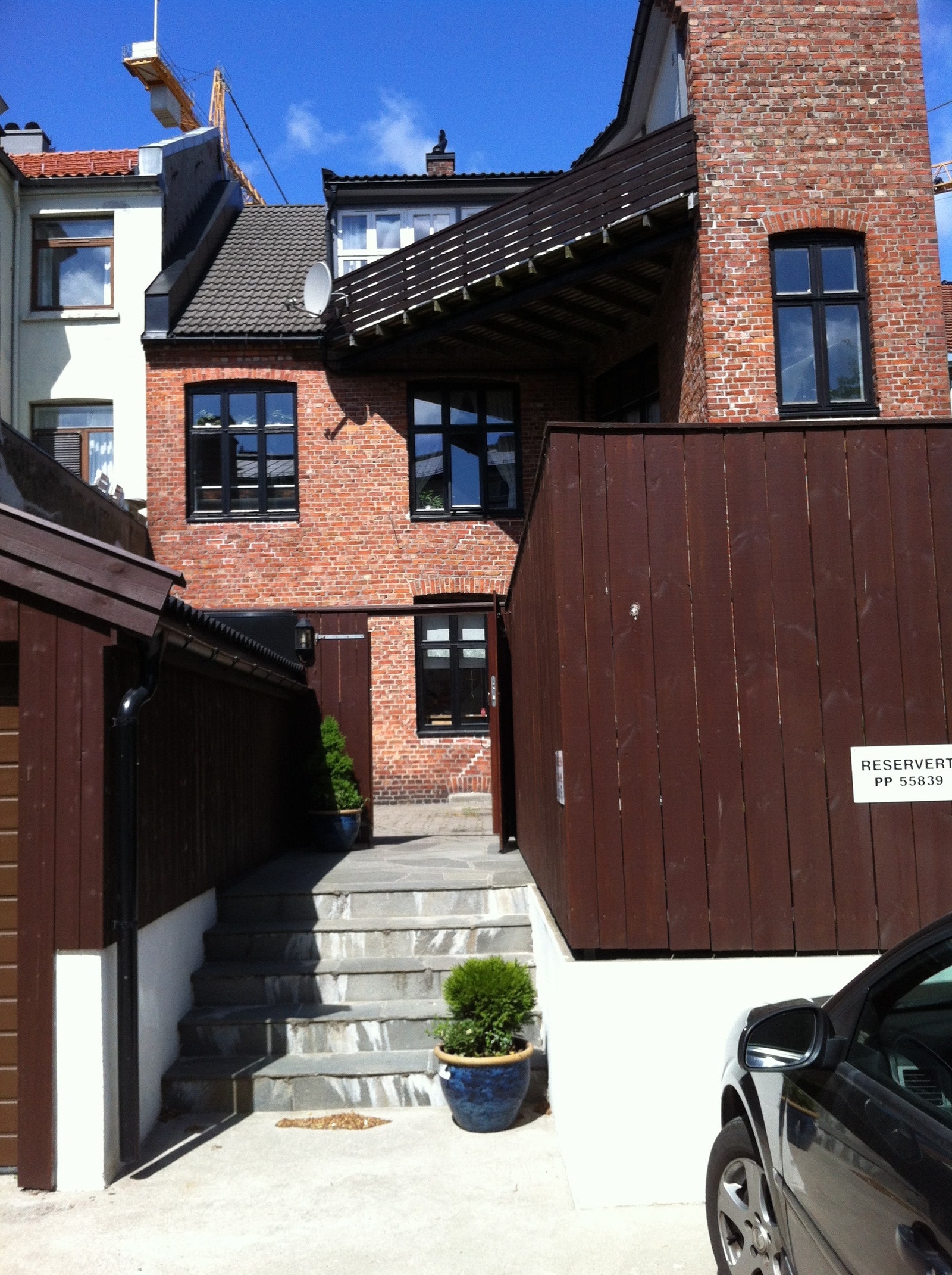 Inngang fra parkeringsplasser Galleribilde