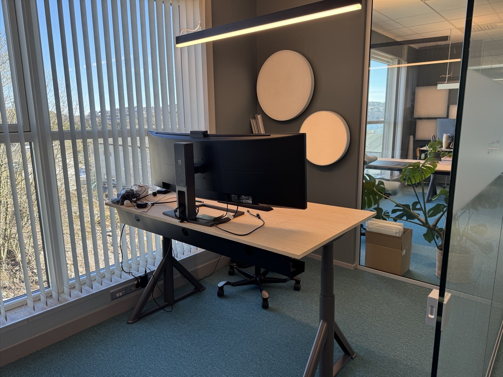 Skjerm og utstyr medfølger om ønskelig Galleribilde