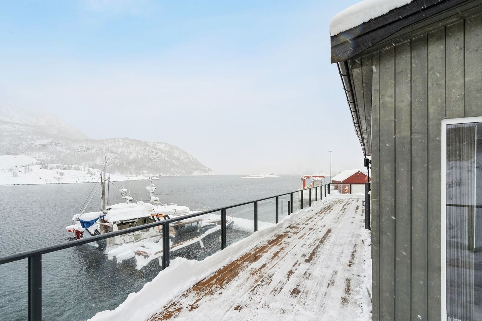 Utsikt fra 2-roms leilighet. Galleribilde