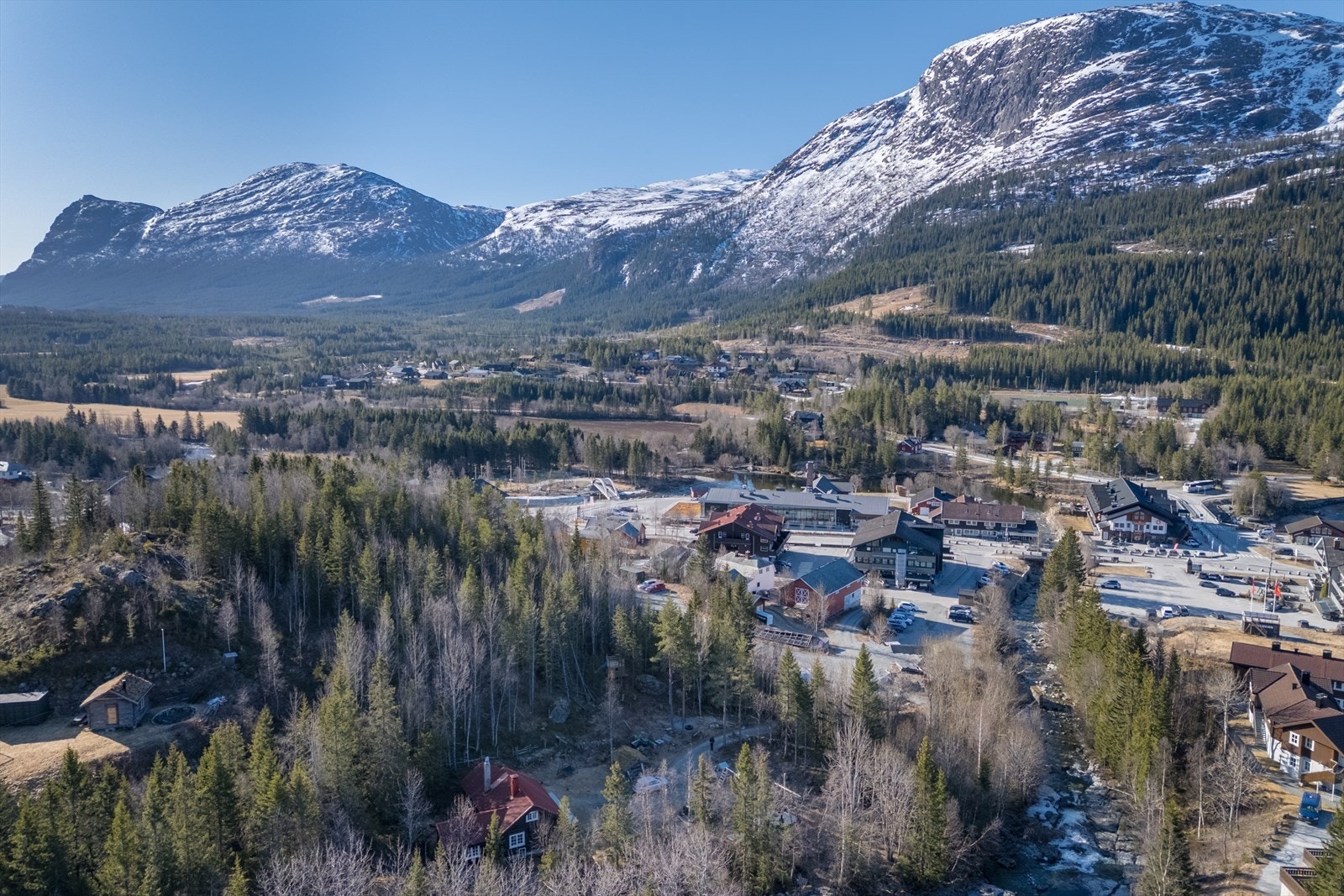 Tomta sett fra nord Galleribilde