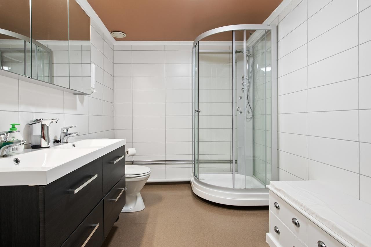 WC med dusj Galleribilde