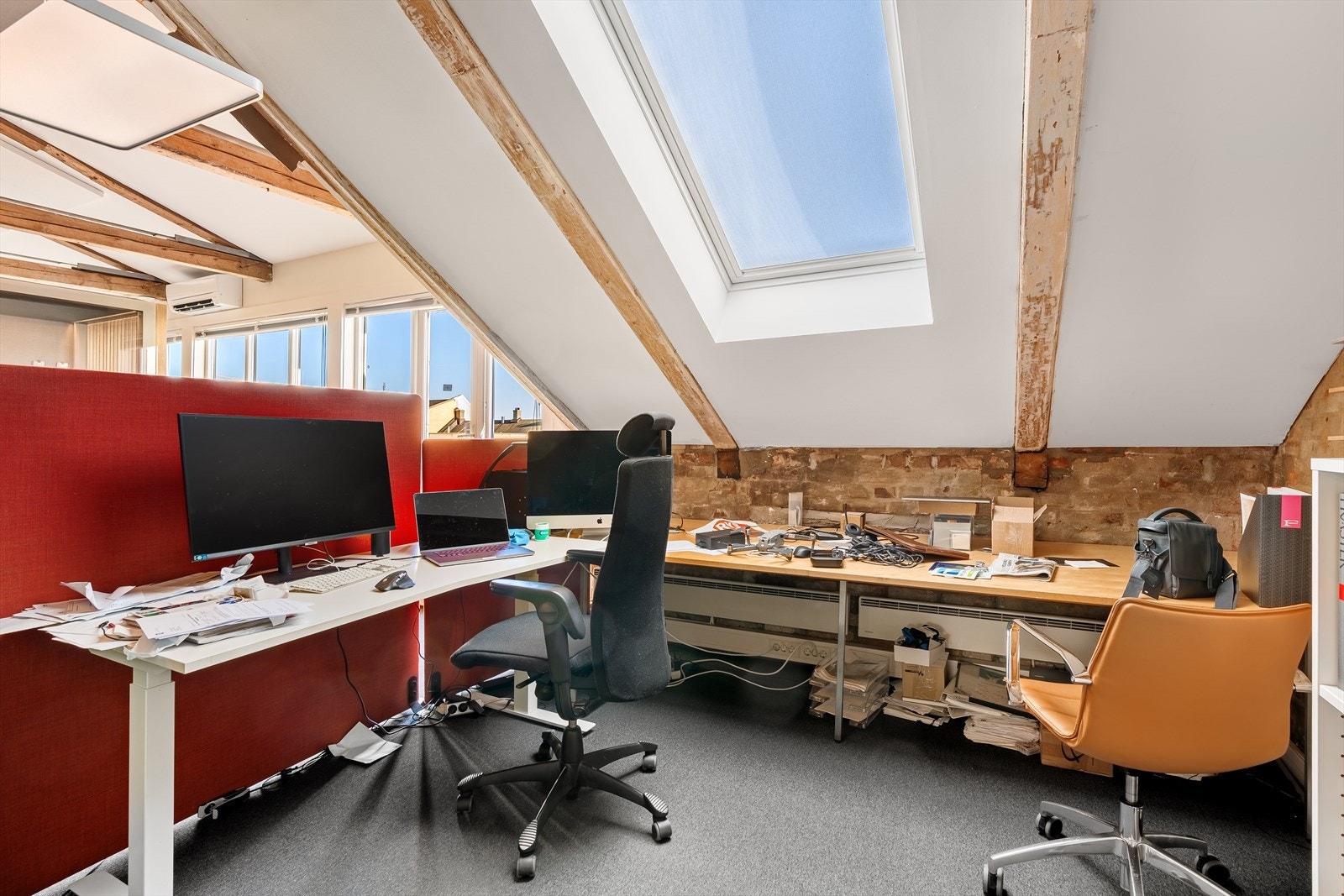 Store takvinduer for god dagslys Galleribilde