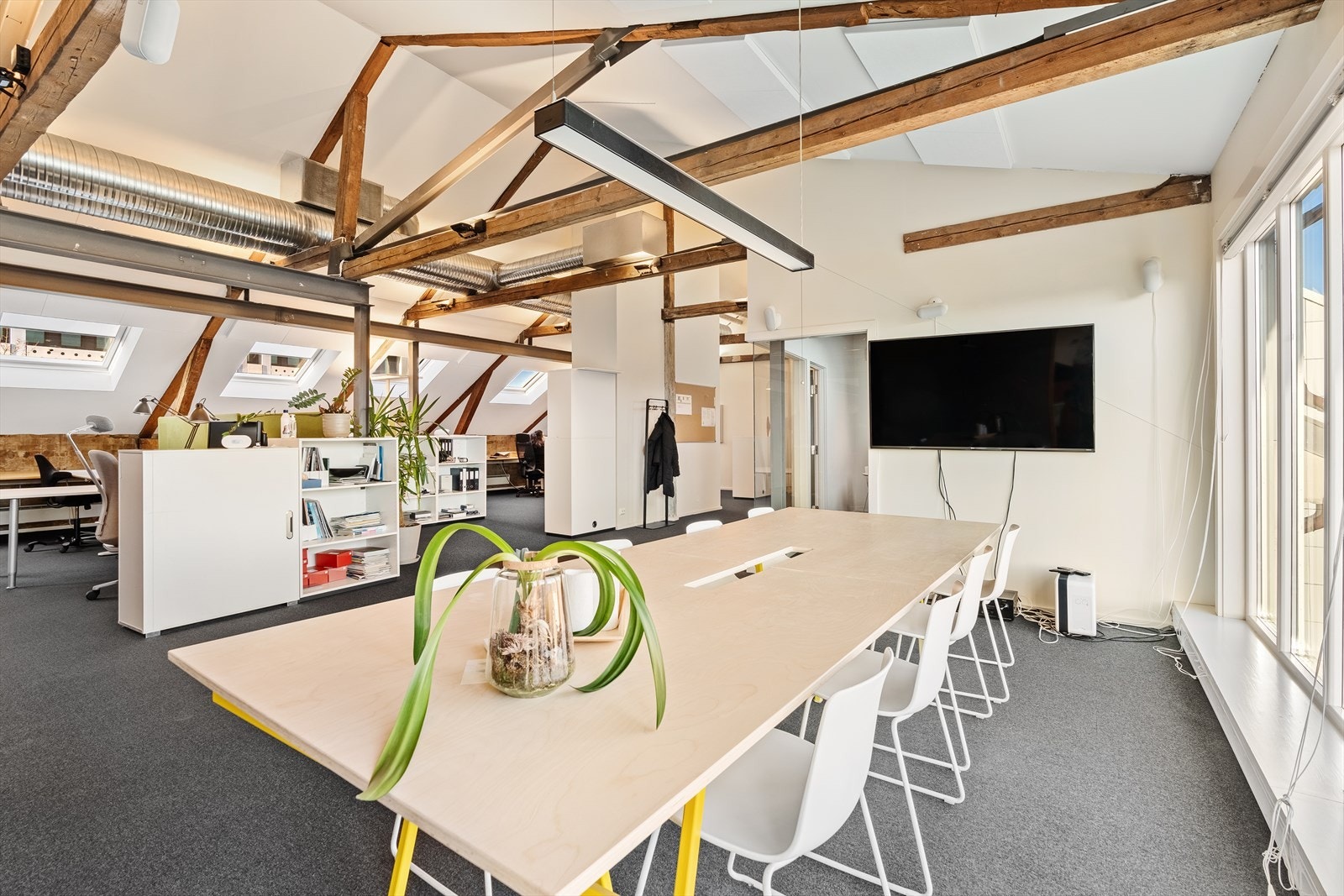 Røft og moderne uttrykk Galleribilde