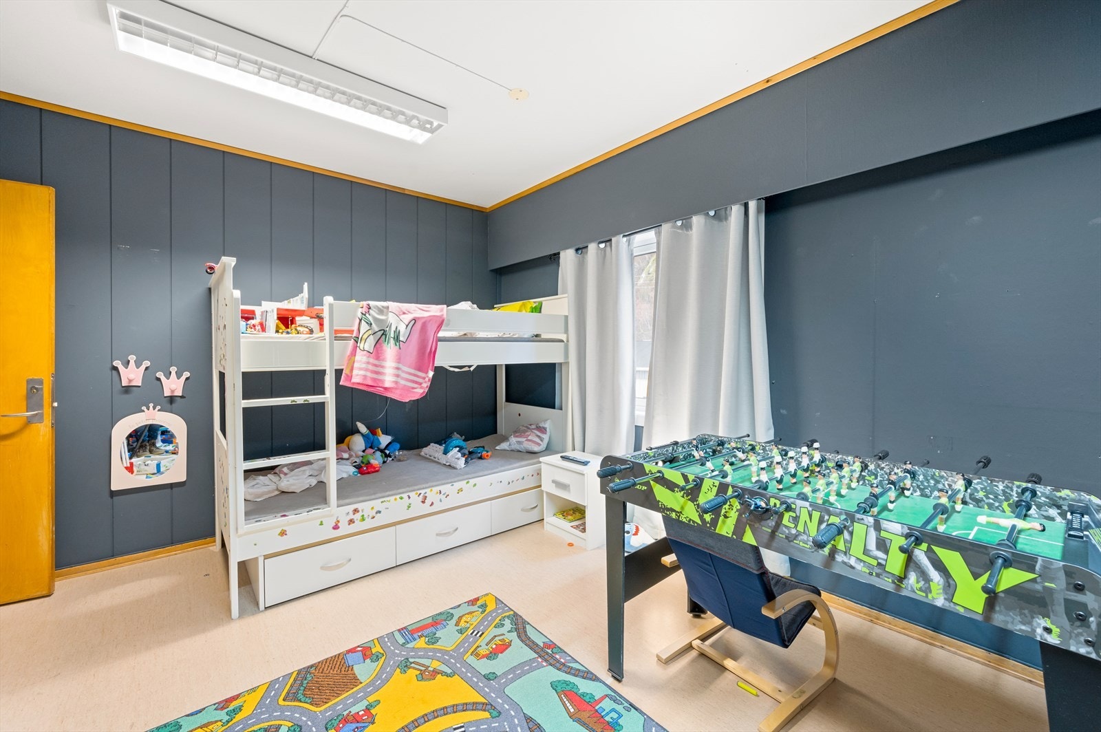Soverom i 4-roms (godkjent som undervisningslokale) Galleribilde