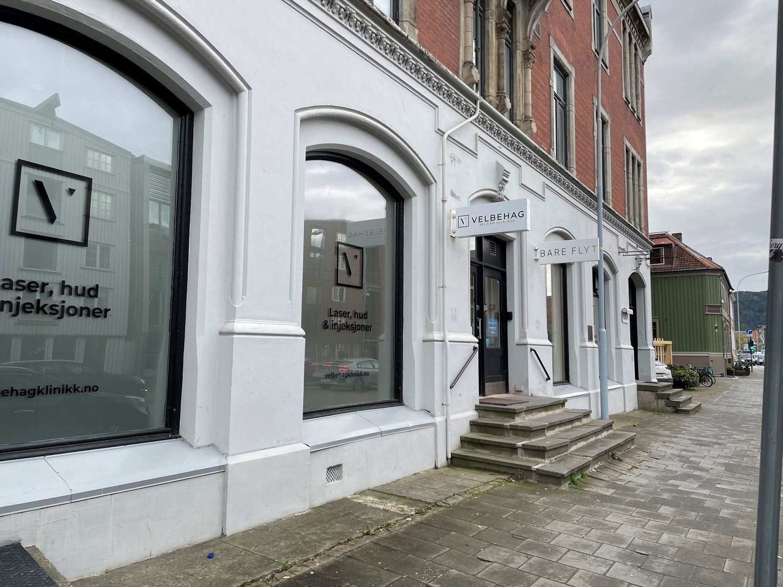 Velkommen til Fjordgata 9 B snr. 1. Fasade renovert. Galleribilde