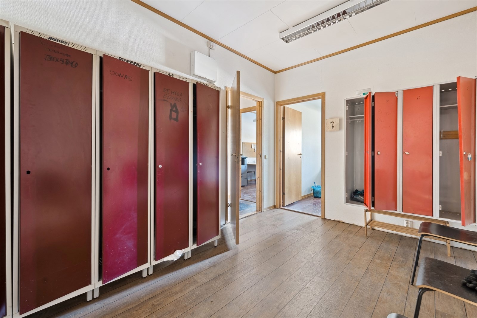 Garderobe Galleribilde
