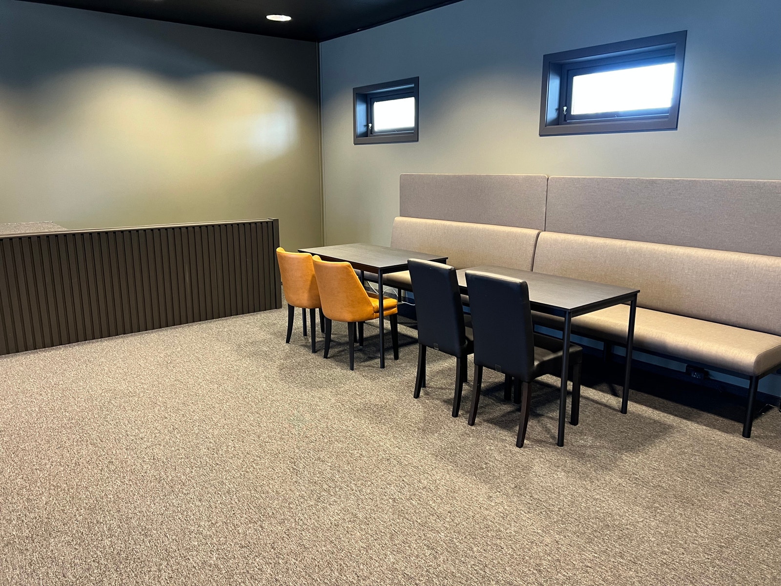 Kjøkkenkroken har tilhørerende spiseplass / Lounge Galleribilde
