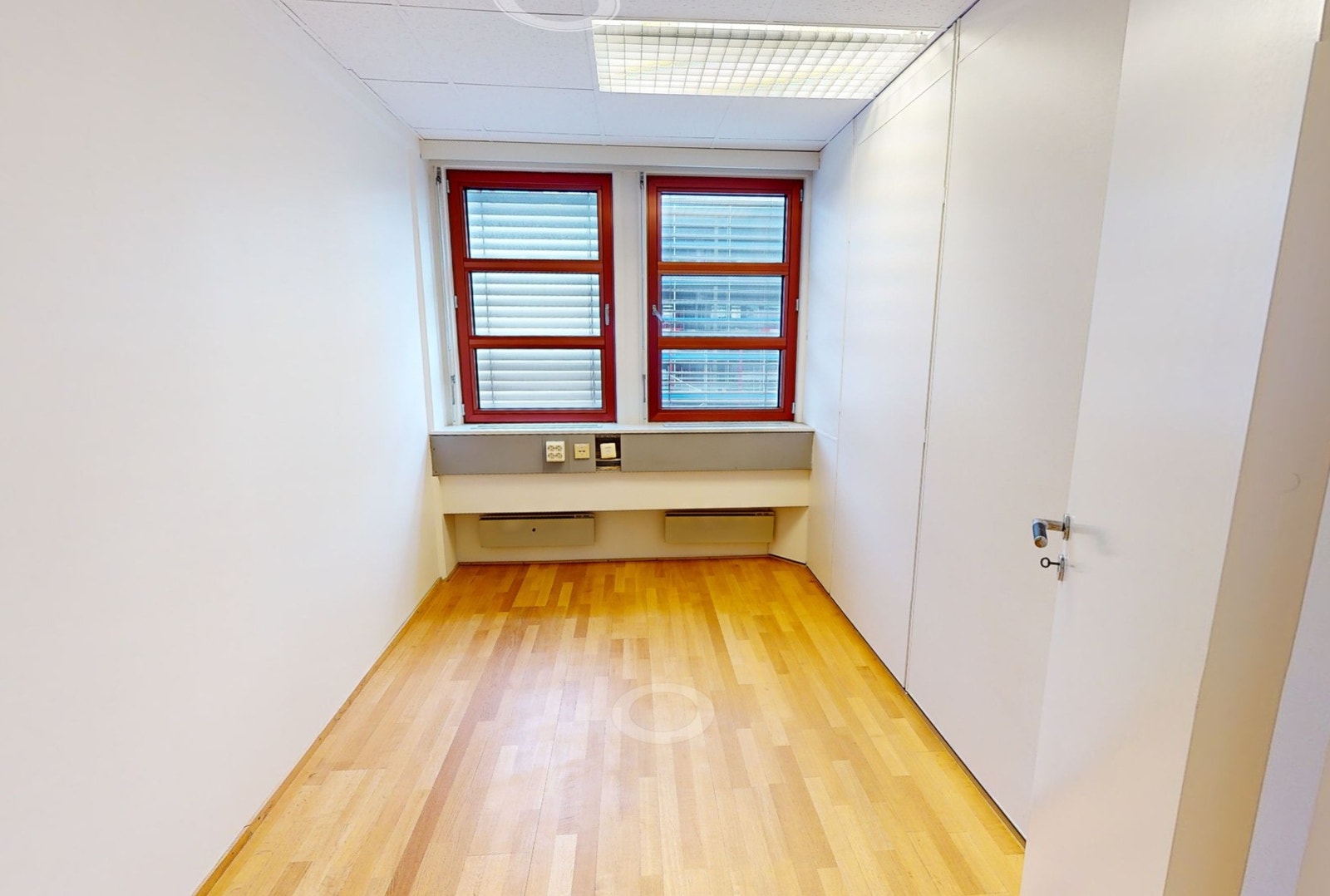 Lokalet til venstre på 355 kvm Galleribilde