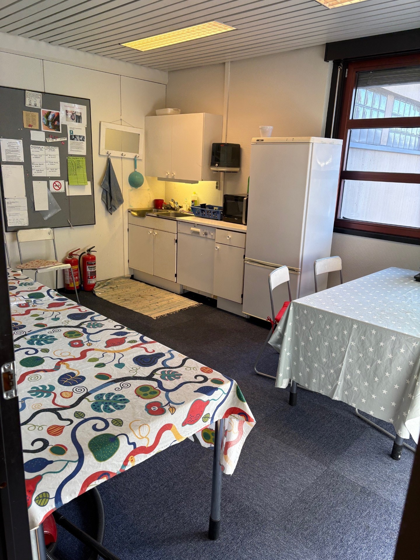 Lokalet til høyre på 277 kvm Galleribilde