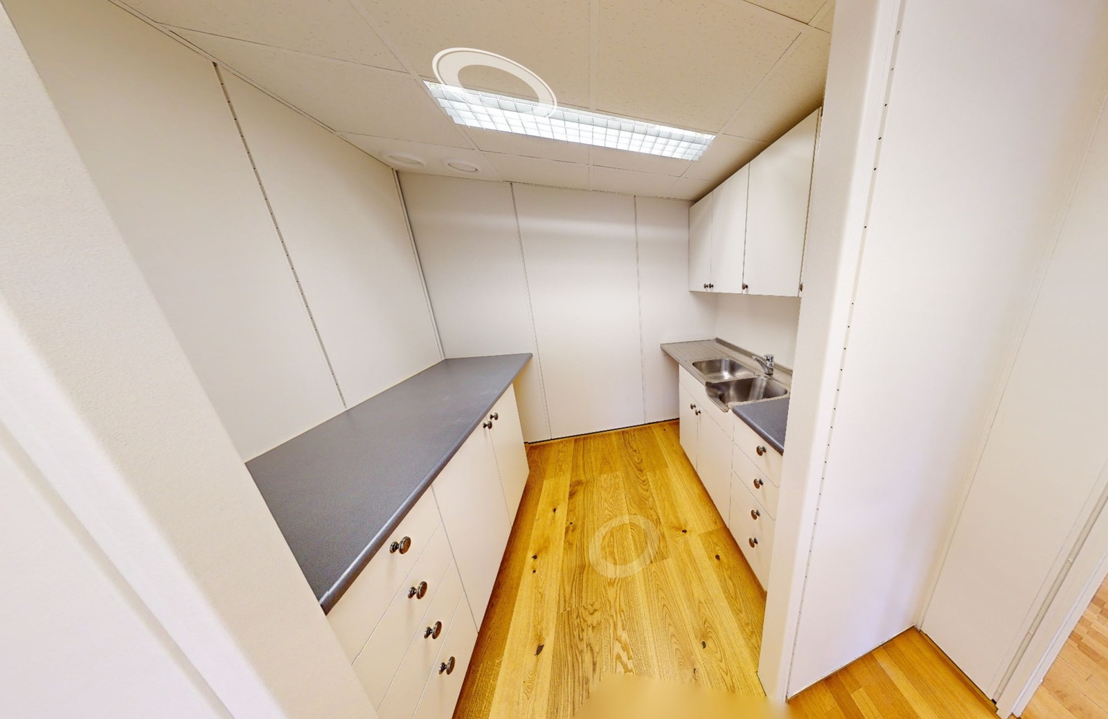 Lokalet til venstre på 355 kvm Galleribilde