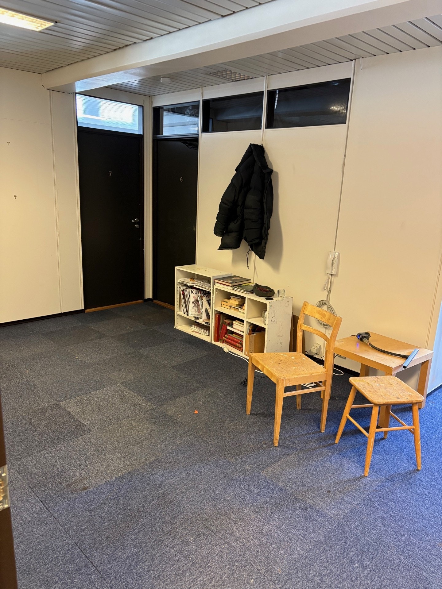 Lokalet til høyre på 277 kvm Galleribilde