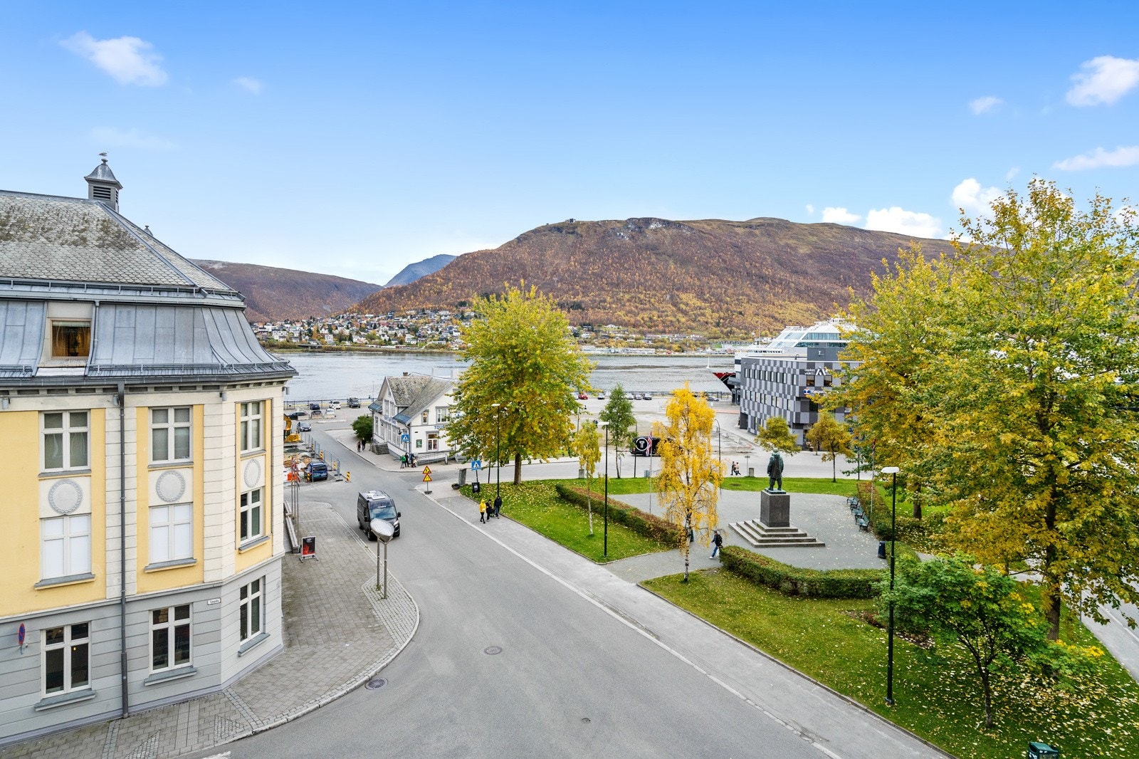 Utsikt fra kontoret! Galleribilde